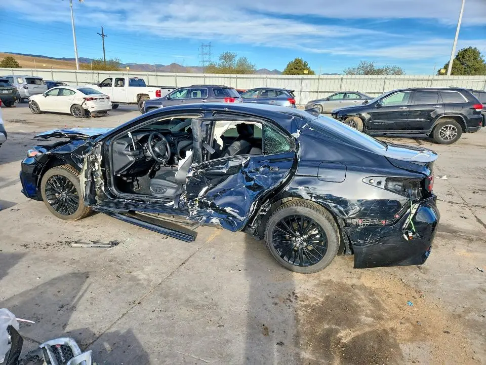 2022 TOYOTA CAMRY SE NIGHTSHADE  