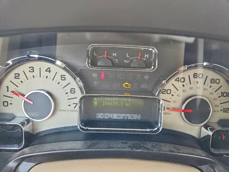 2013 FORD EXPEDITION EL XLT  