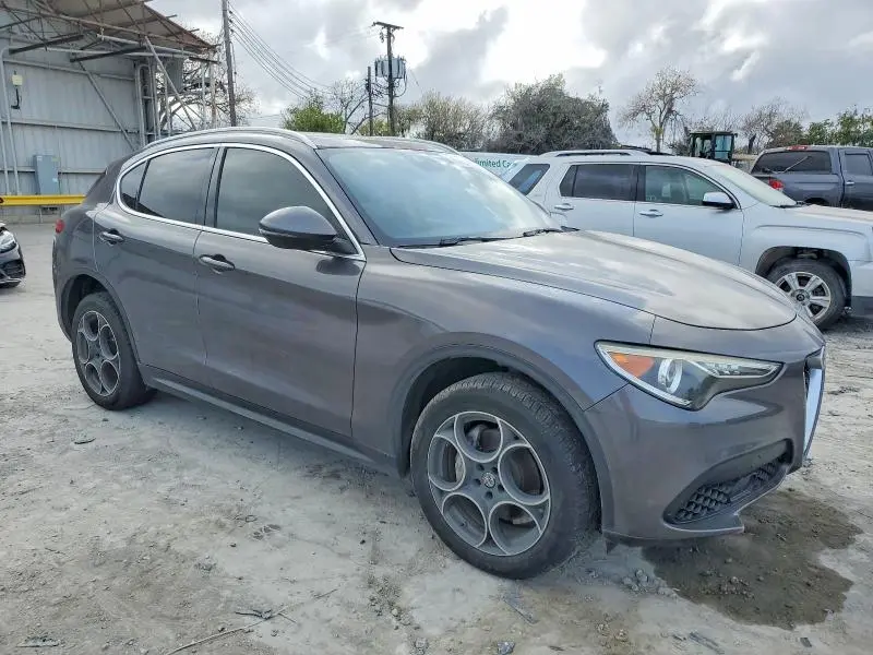 2018 ALFA ROMEO STELVIO   