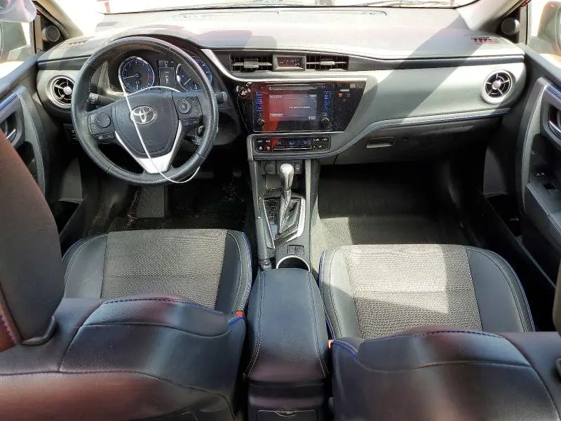 2017 TOYOTA COROLLA SE  