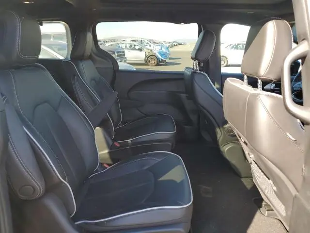 2023 CHRYSLER PACIFICA HYBRID LIMITED  