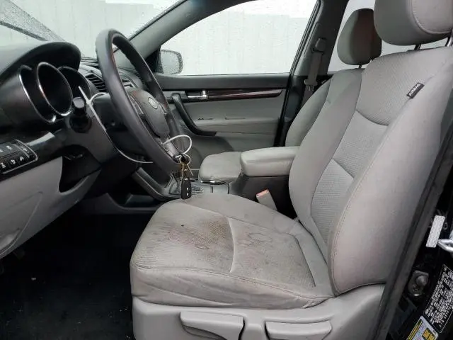 2011 KIA SORENTO BASE  