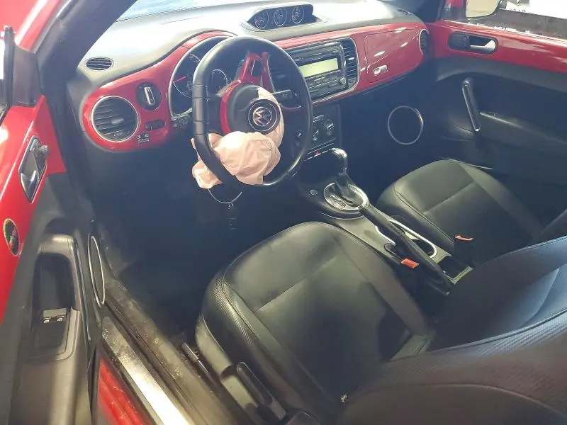 2013 VOLKSWAGEN BEETLE   