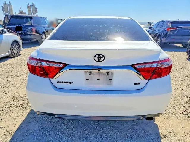 2017 TOYOTA CAMRY SE  