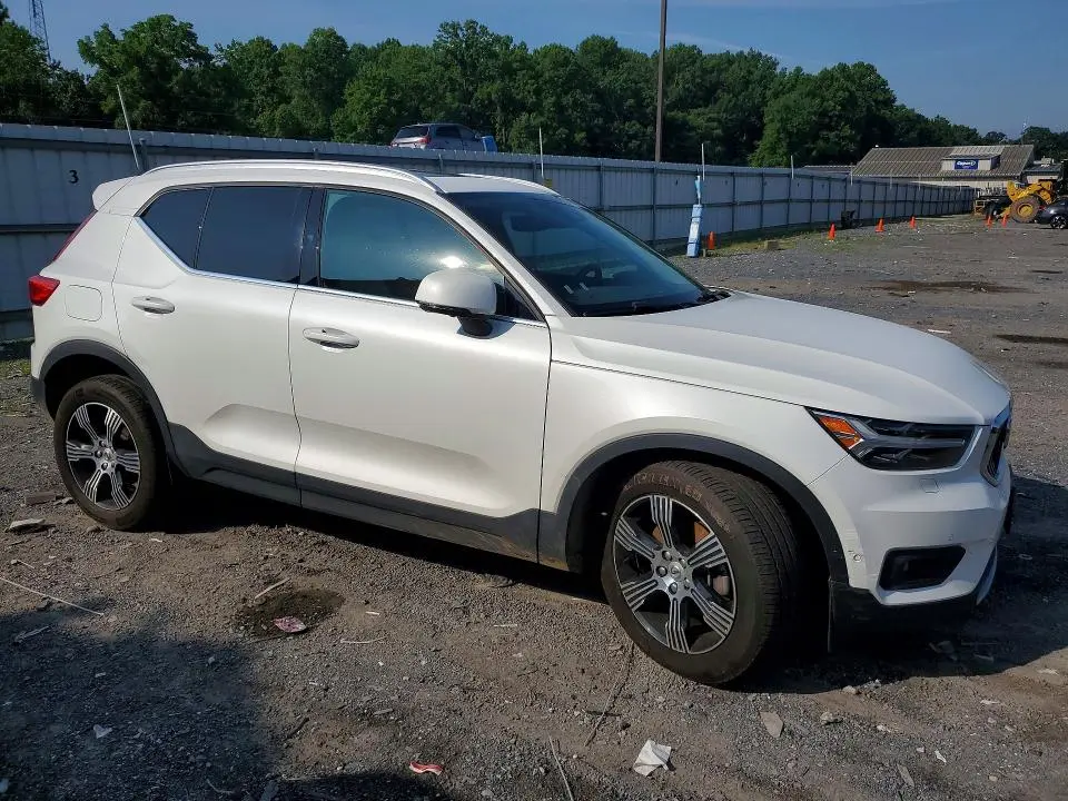 2019 VOLVO XC40 T5 INSCRIPTION  