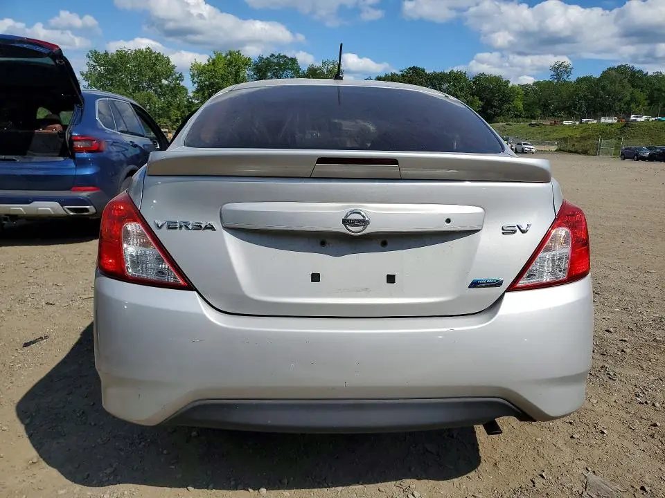2016 NISSAN VERSA 1.6 SV  