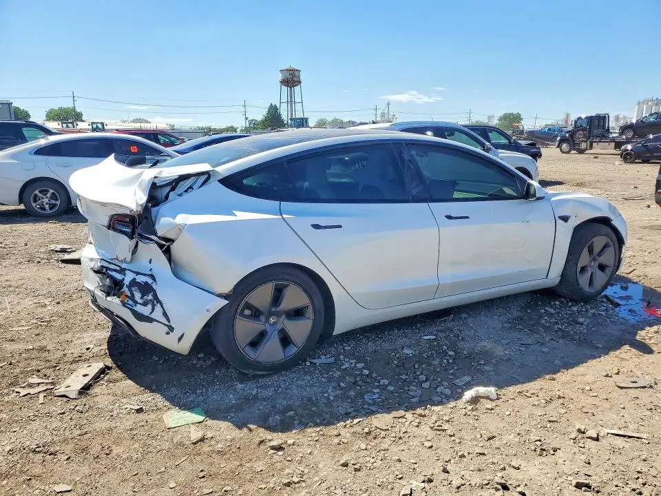 2022 TESLA MODEL 3   