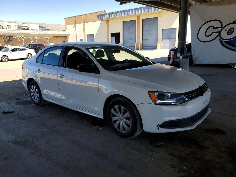 2011 VOLKSWAGEN JETTA BASE  