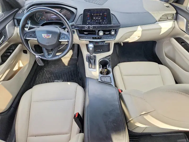 2021 CADILLAC CT4 LUXURY  