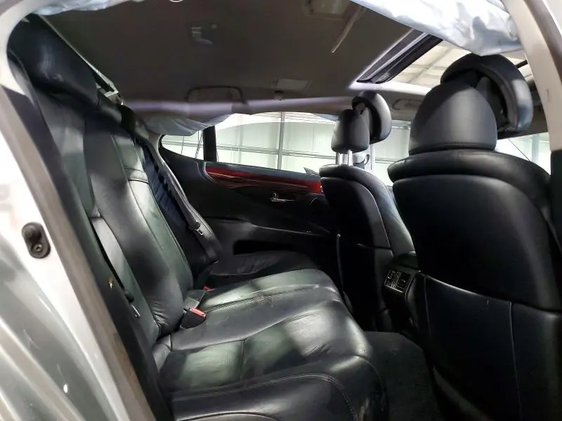 2010 LEXUS LS 460  