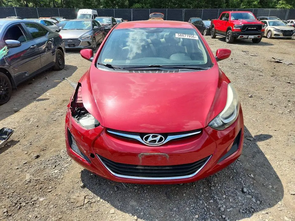 2016 HYUNDAI ELANTRA SE  