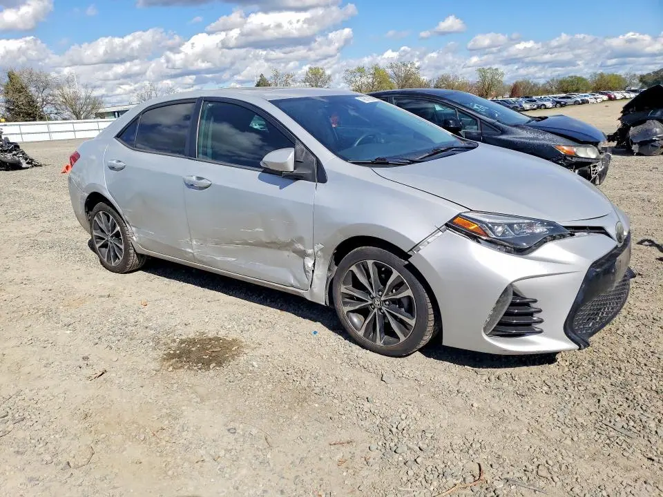 2018 TOYOTA COROLLA XSE  