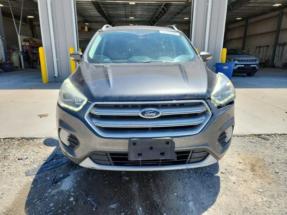 2017 FORD ESCAPE TITANIUM  