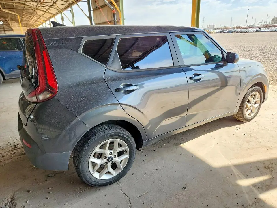 2022 KIA SOUL LX  
