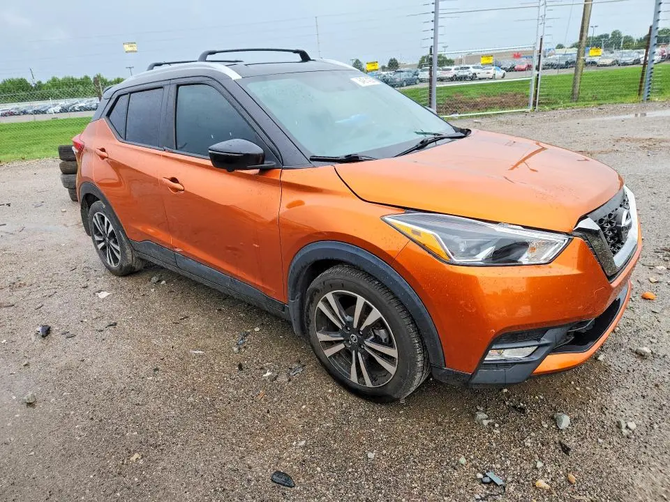 2018 NISSAN KICKS SR  
