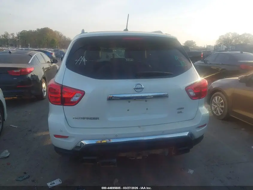 2018 NISSAN PATHFINDER SL