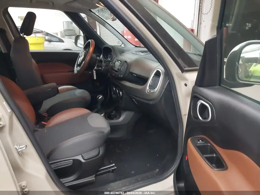 2016 FIAT 500L TREKKING