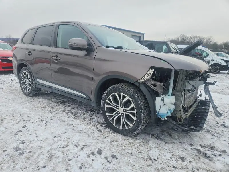 2018 MITSUBISHI OUTLANDER SE  