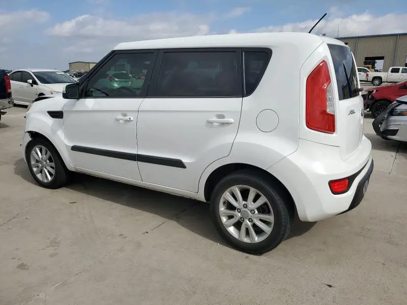 2013 KIA SOUL +  