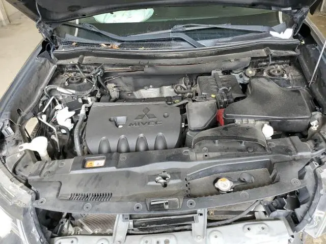 2016 MITSUBISHI OUTLANDER SE