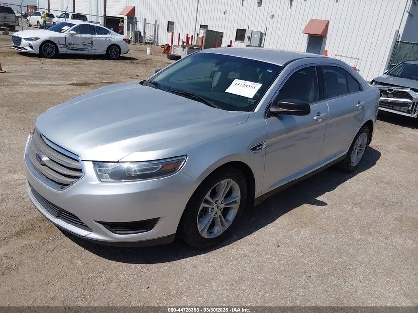 2018 FORD TAURUS SE