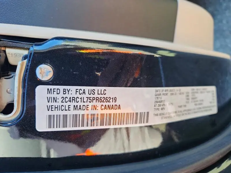2023 CHRYSLER PACIFICA HYBRID TOURING L  