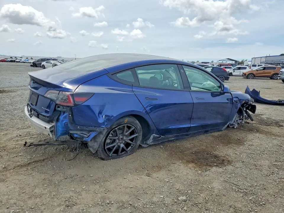 2022 TESLA MODEL 3   
