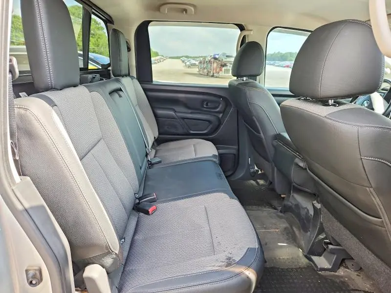 2019 NISSAN TITAN S  