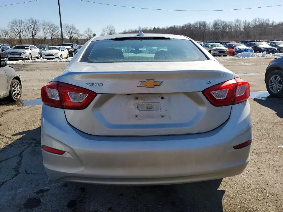 2016 CHEVROLET CRUZE LT  