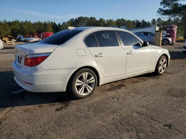 2010 BMW 528 XI  
