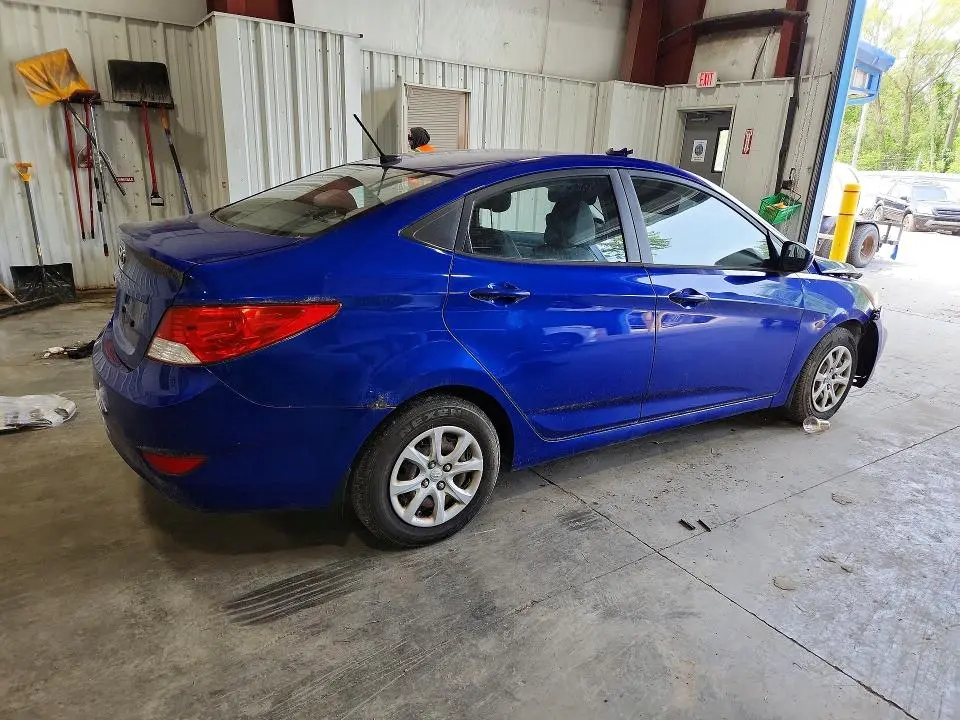 2012 HYUNDAI ACCENT GLS  