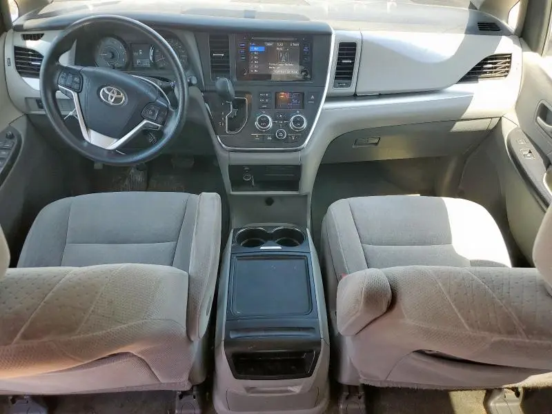 2016 TOYOTA SIENNA LE  