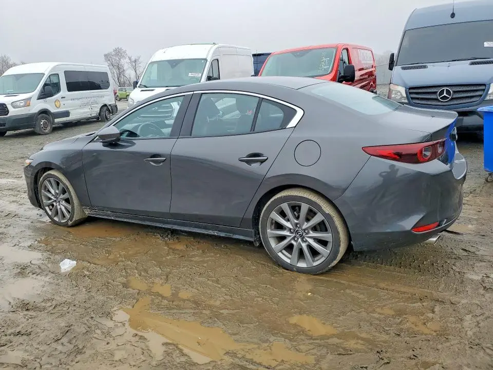 2022 MAZDA 3 SELECT  