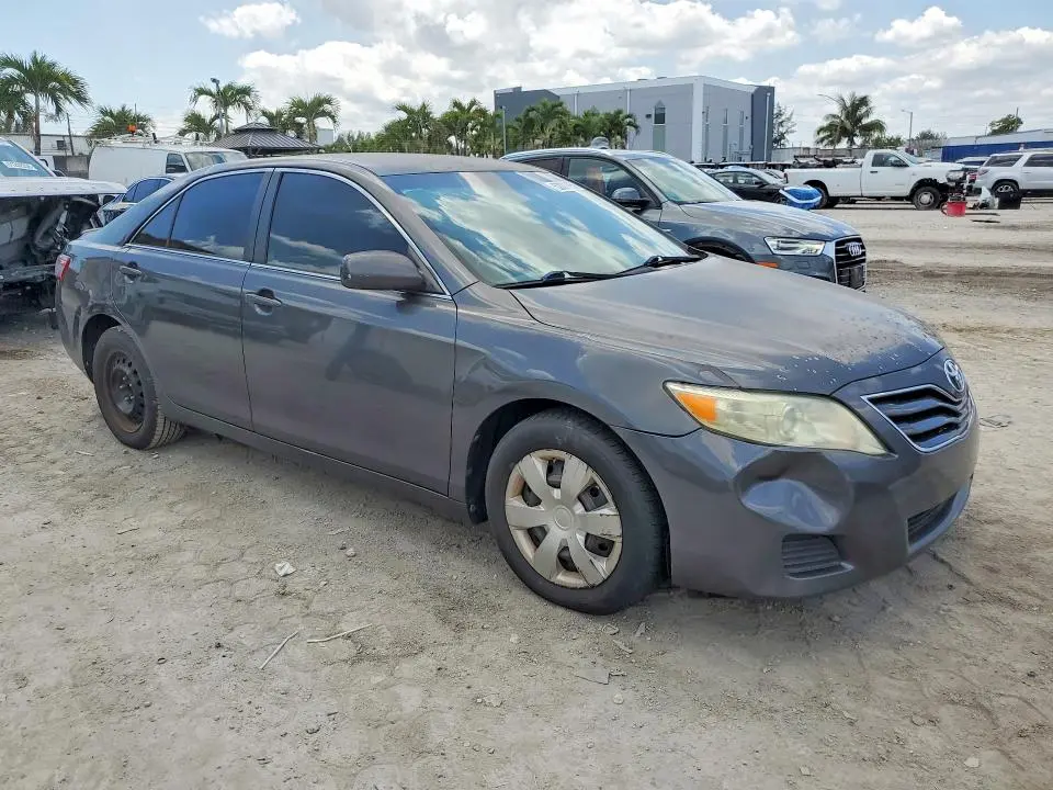 2010 TOYOTA CAMRY LE  