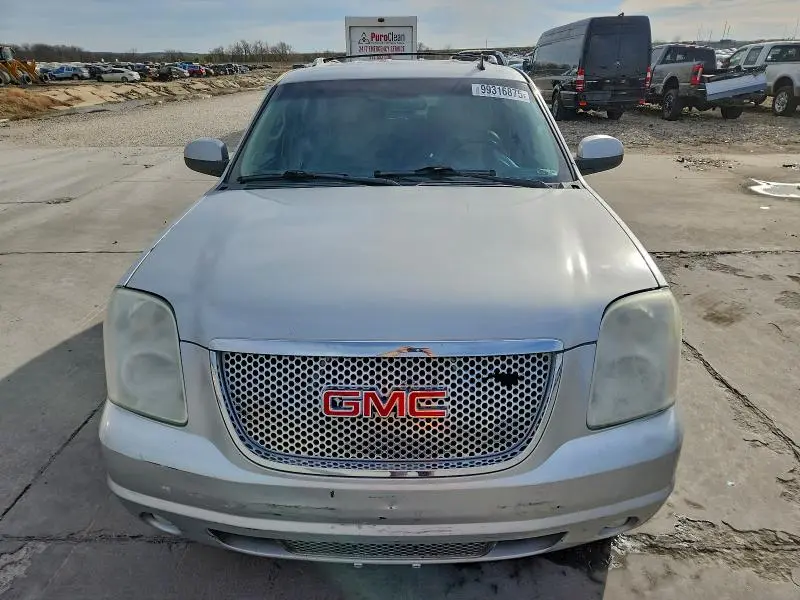 2012 GMC YUKON DENALI  