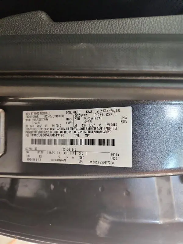 2018 FORD ESCAPE SE  