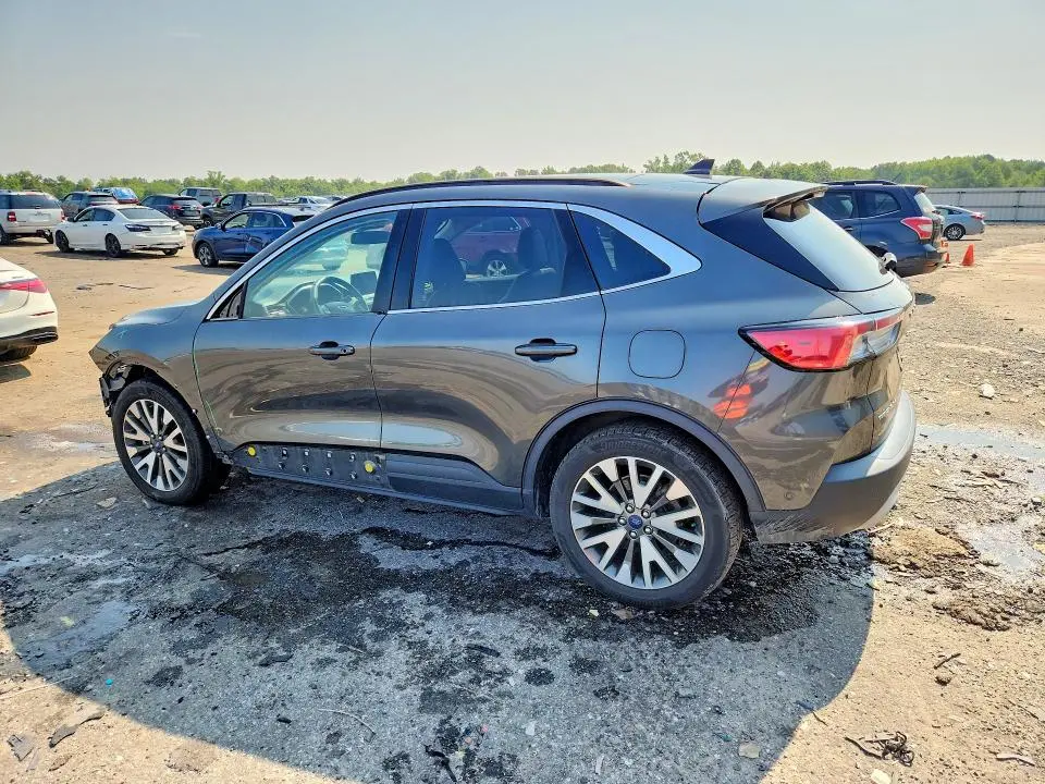 2020 FORD ESCAPE TITANIUM  