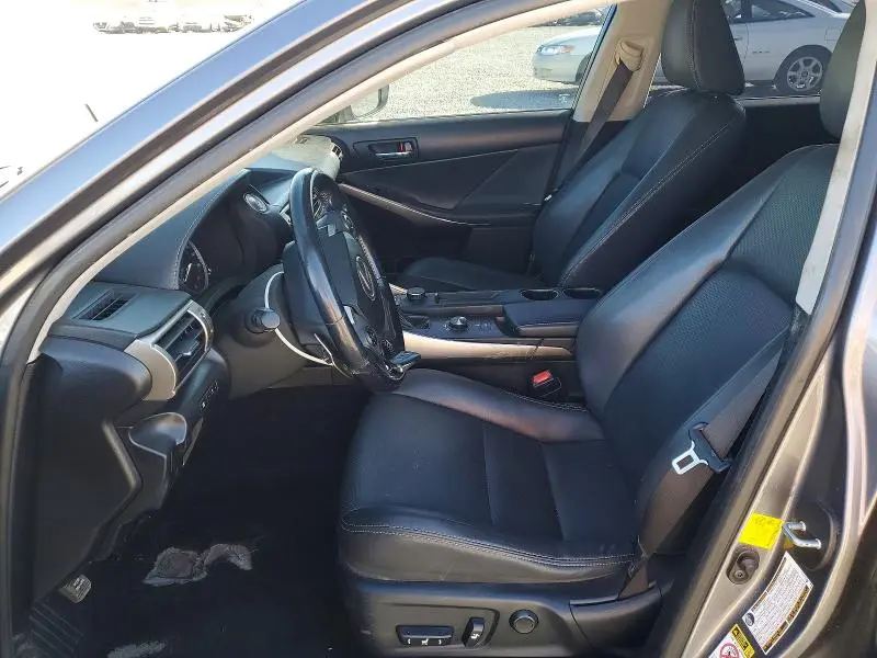 2016 LEXUS IS 200T BASE  