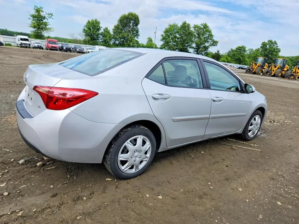 2017 TOYOTA COROLLA LE  