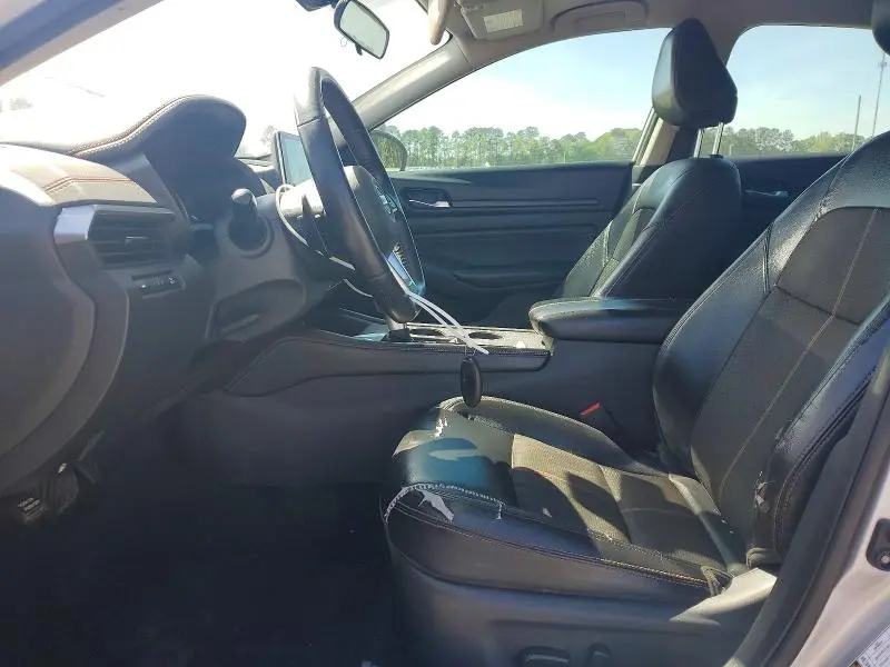 2020 NISSAN ALTIMA SR  