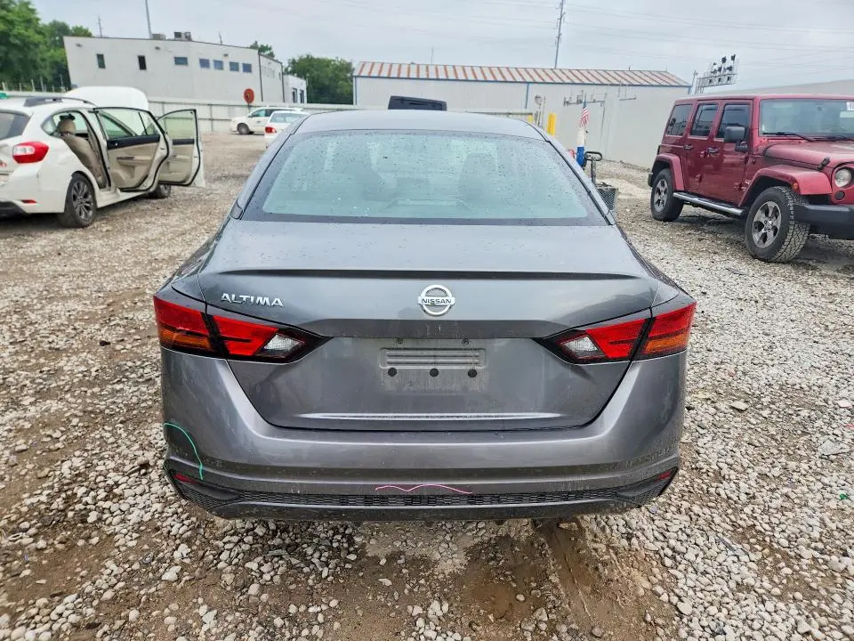 2022 NISSAN ALTIMA S  