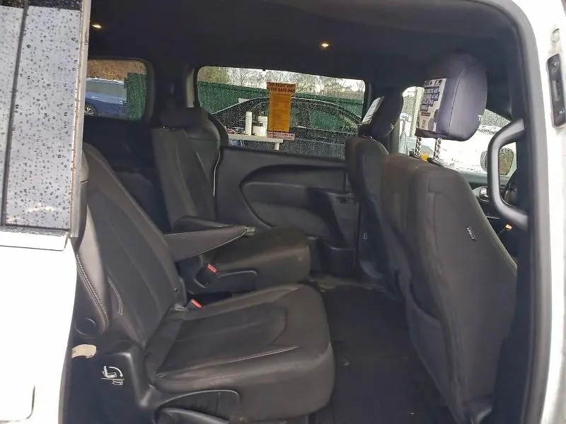 2022 CHRYSLER PACIFICA TOURING  