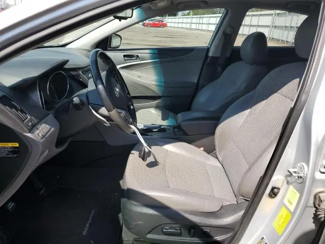 2012 HYUNDAI SONATA SE