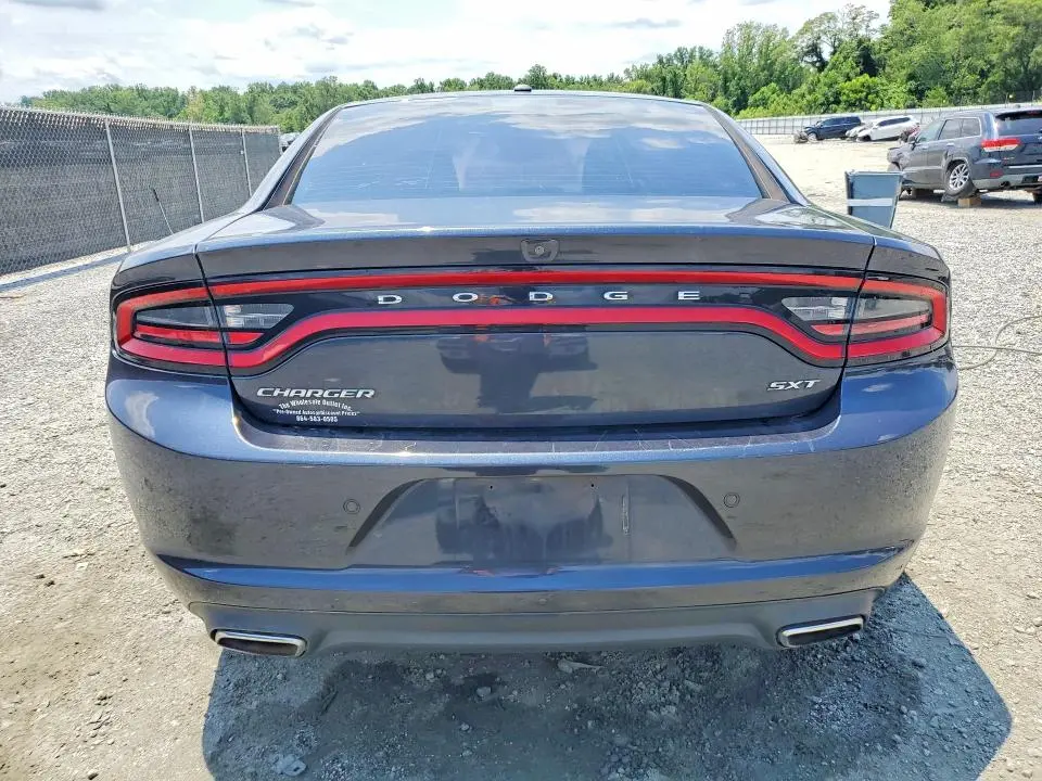 2018 DODGE CHARGER SXT  