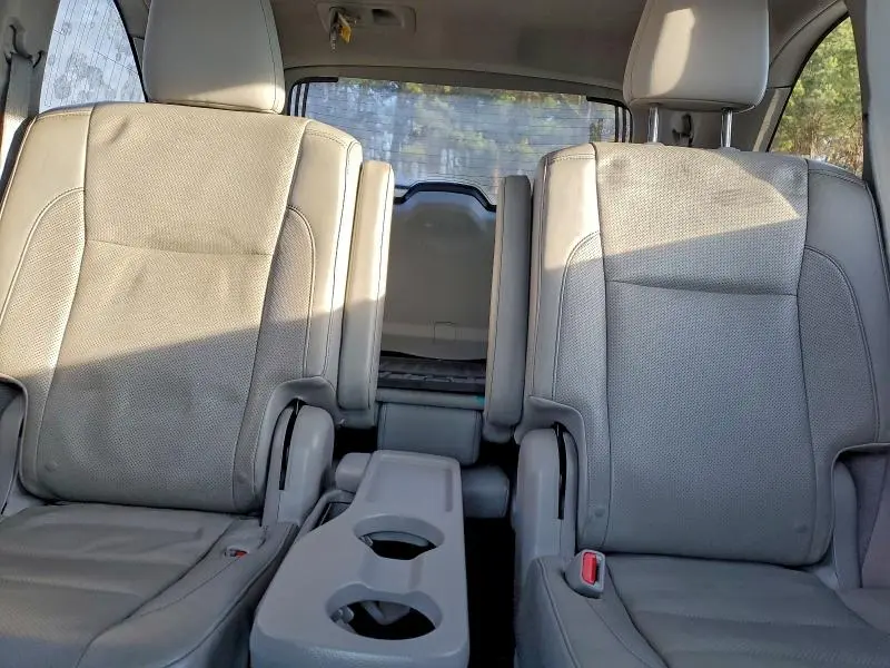 2014 TOYOTA HIGHLANDER LIMITED  