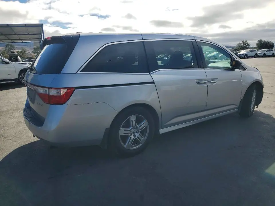 2011 HONDA ODYSSEY TOURING  