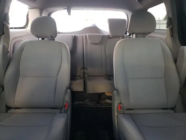 2019 KIA SEDONA LX