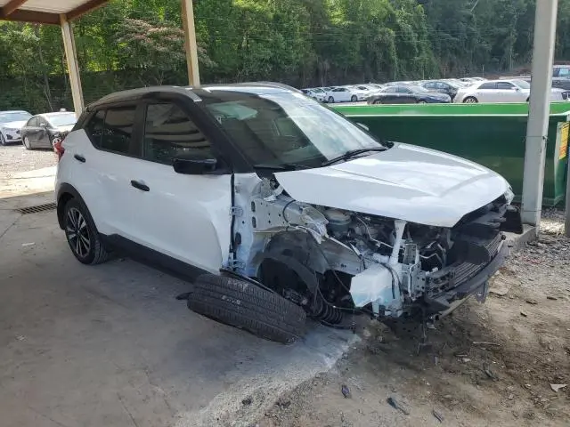2019 NISSAN KICKS S  
