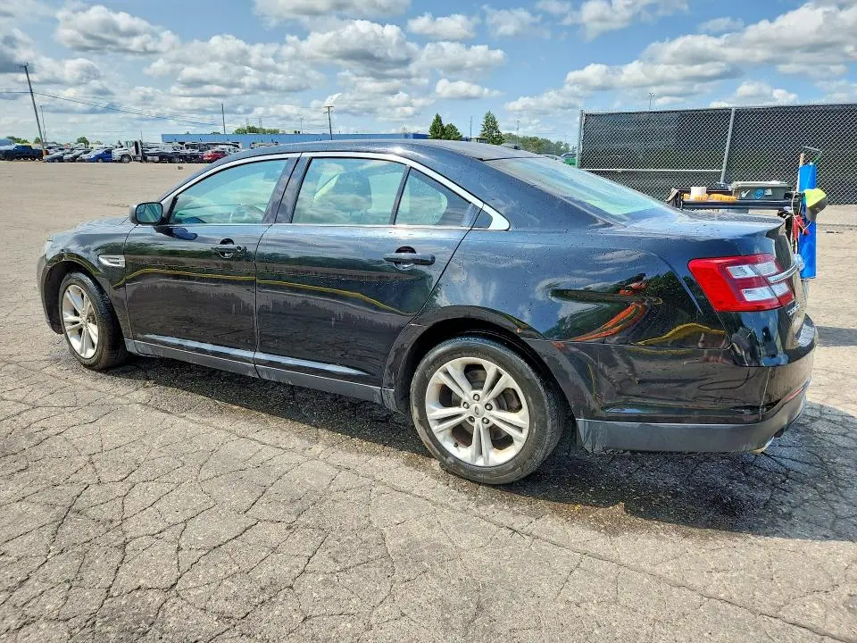 2016 FORD TAURUS SE  
