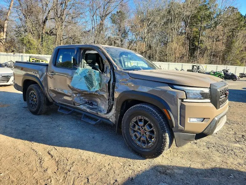 2022 NISSAN FRONTIER S  
